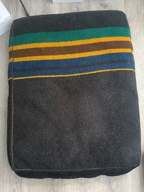 Pendleton Vintage Stripe Dog Bed 36X28X5